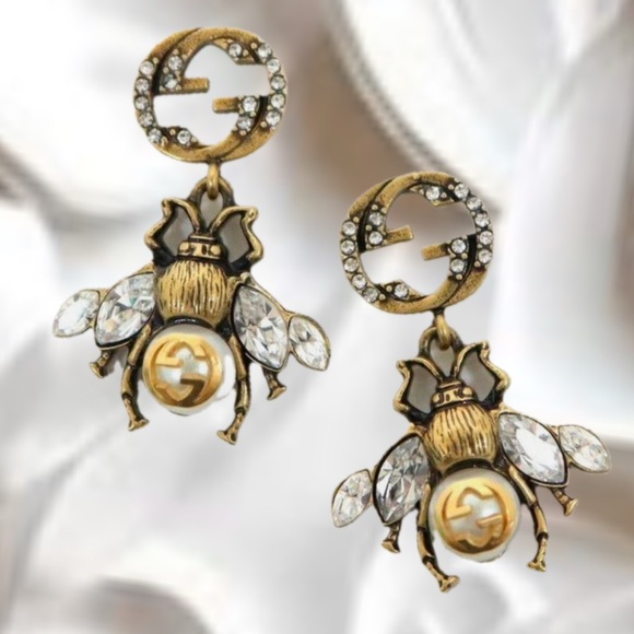 Gucci Gold Interlocking G Bee
Earrings Gucci. Authentic - Picture 5 of 12